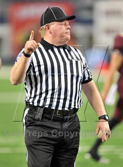 Thumbnail 2 in Fairfield vs. Argyle (UIL 3A Division 2 Final) photogallery.