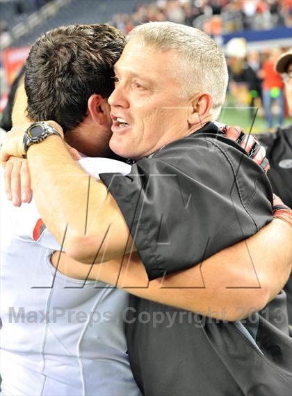 Thumbnail 2 in Fairfield vs. Argyle (UIL 3A Division 2 Final) photogallery.