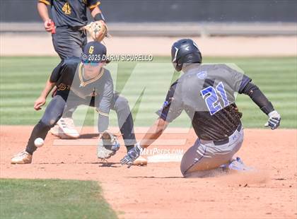 Thumbnail 1 in Mesquite vs Gilbert (Bob Everett Classic) photogallery.