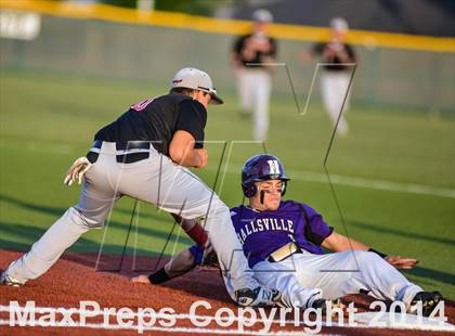 Thumbnail 2 in Liberty vs Hallsville (UIL 4A Regional Semifinal Playoff) photogallery.
