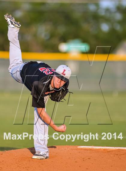 Thumbnail 2 in Liberty vs Hallsville (UIL 4A Regional Semifinal Playoff) photogallery.