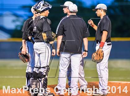Thumbnail 3 in Liberty vs Hallsville (UIL 4A Regional Semifinal Playoff) photogallery.