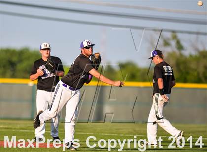 Thumbnail 1 in Liberty vs Hallsville (UIL 4A Regional Semifinal Playoff) photogallery.