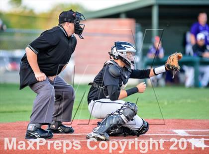 Thumbnail 3 in Liberty vs Hallsville (UIL 4A Regional Semifinal Playoff) photogallery.