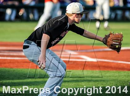 Thumbnail 3 in Liberty vs Hallsville (UIL 4A Regional Semifinal Playoff) photogallery.