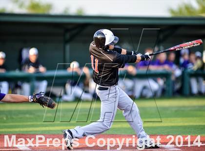 Thumbnail 1 in Liberty vs Hallsville (UIL 4A Regional Semifinal Playoff) photogallery.