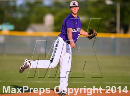 Thumbnail 3 in Liberty vs Hallsville (UIL 4A Regional Semifinal Playoff) photogallery.
