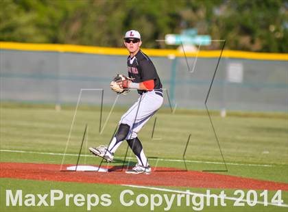 Thumbnail 1 in Liberty vs Hallsville (UIL 4A Regional Semifinal Playoff) photogallery.