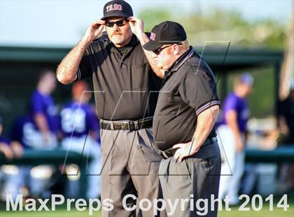 Thumbnail 2 in Liberty vs Hallsville (UIL 4A Regional Semifinal Playoff) photogallery.
