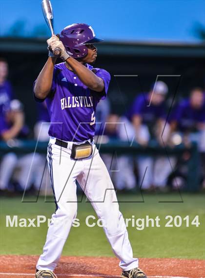 Thumbnail 1 in Liberty vs Hallsville (UIL 4A Regional Semifinal Playoff) photogallery.