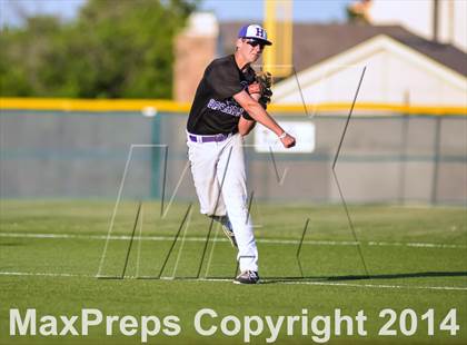 Thumbnail 2 in Liberty vs Hallsville (UIL 4A Regional Semifinal Playoff) photogallery.