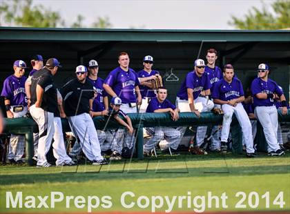 Thumbnail 1 in Liberty vs Hallsville (UIL 4A Regional Semifinal Playoff) photogallery.