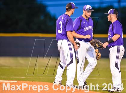 Thumbnail 1 in Liberty vs Hallsville (UIL 4A Regional Semifinal Playoff) photogallery.