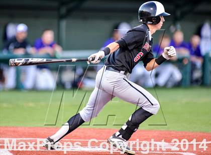 Thumbnail 3 in Liberty vs Hallsville (UIL 4A Regional Semifinal Playoff) photogallery.