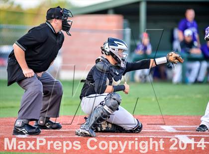 Thumbnail 2 in Liberty vs Hallsville (UIL 4A Regional Semifinal Playoff) photogallery.