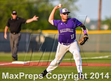 Thumbnail 2 in Liberty vs Hallsville (UIL 4A Regional Semifinal Playoff) photogallery.