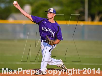 Thumbnail 1 in Liberty vs Hallsville (UIL 4A Regional Semifinal Playoff) photogallery.