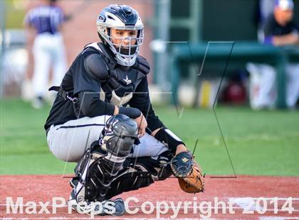 Thumbnail 1 in Liberty vs Hallsville (UIL 4A Regional Semifinal Playoff) photogallery.