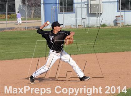 Thumbnail 1 in Delano @ Tehachapi photogallery.