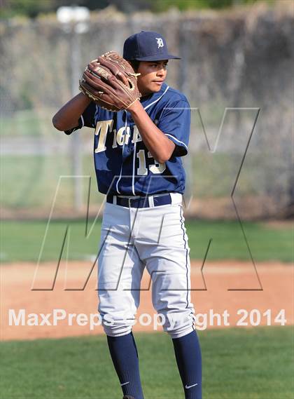 Thumbnail 1 in Delano @ Tehachapi photogallery.