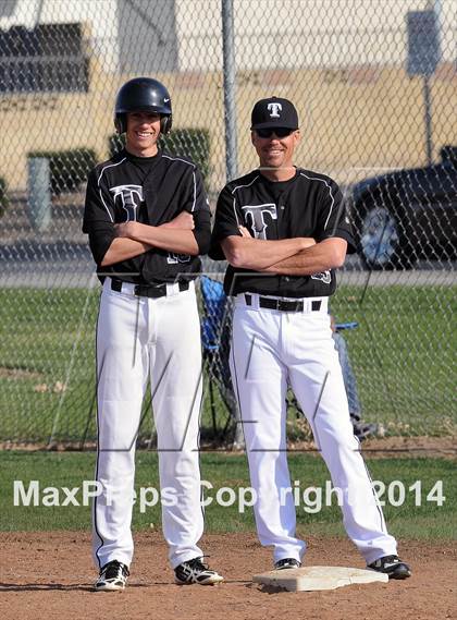 Thumbnail 1 in Delano @ Tehachapi photogallery.