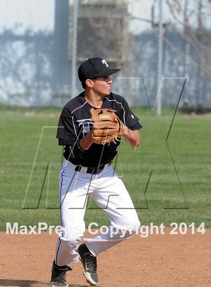 Thumbnail 3 in Delano @ Tehachapi photogallery.