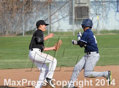 Thumbnail 2 in Delano @ Tehachapi photogallery.
