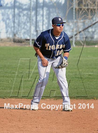 Thumbnail 1 in Delano @ Tehachapi photogallery.