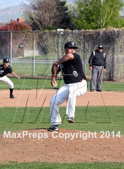 Thumbnail 3 in Delano @ Tehachapi photogallery.