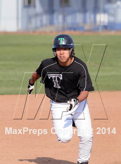 Thumbnail 2 in Delano @ Tehachapi photogallery.