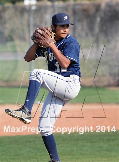 Thumbnail 2 in Delano @ Tehachapi photogallery.