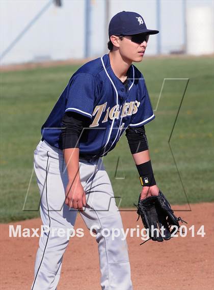 Thumbnail 2 in Delano @ Tehachapi photogallery.