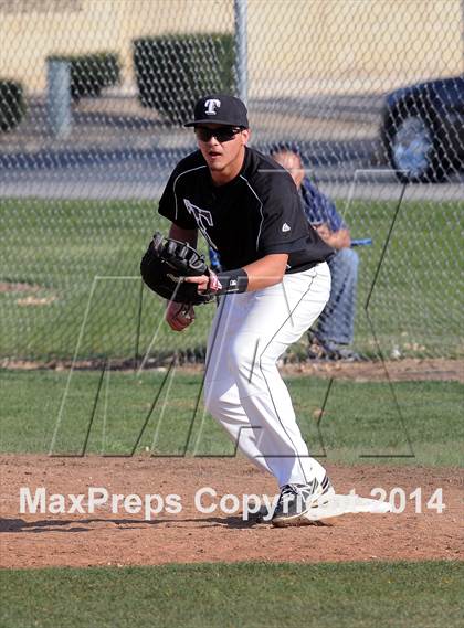 Thumbnail 3 in Delano @ Tehachapi photogallery.