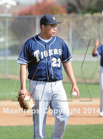 Thumbnail 1 in Delano @ Tehachapi photogallery.