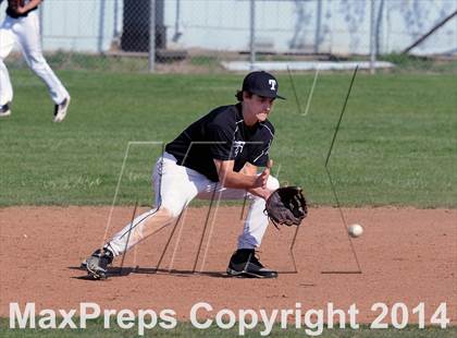 Thumbnail 2 in Delano @ Tehachapi photogallery.