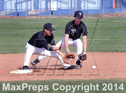 Thumbnail 1 in Delano @ Tehachapi photogallery.