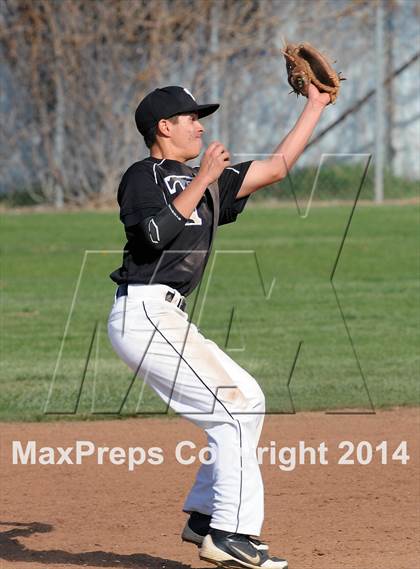 Thumbnail 1 in Delano @ Tehachapi photogallery.