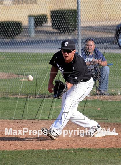 Thumbnail 1 in Delano @ Tehachapi photogallery.