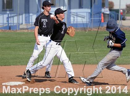 Thumbnail 1 in Delano @ Tehachapi photogallery.
