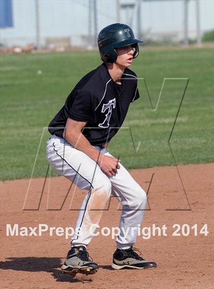 Thumbnail 1 in Delano @ Tehachapi photogallery.
