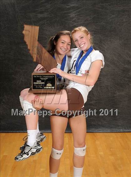 Thumbnail 3 in St. Francis (CIF State D2 Award Photos) photogallery.
