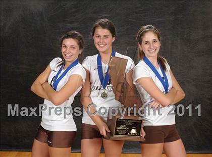 Thumbnail 1 in St. Francis (CIF State D2 Award Photos) photogallery.