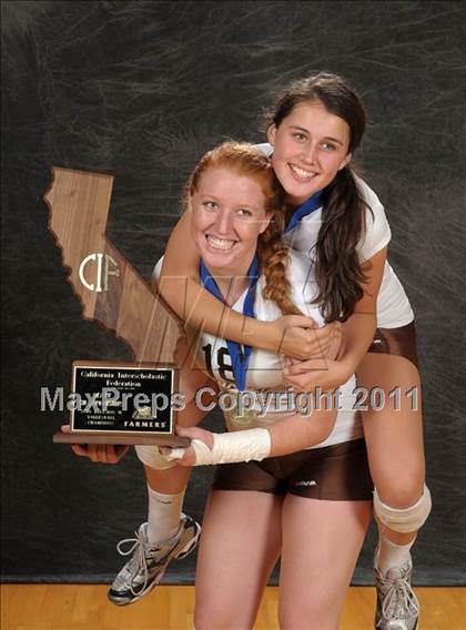 Thumbnail 1 in St. Francis (CIF State D2 Award Photos) photogallery.