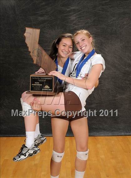 Thumbnail 2 in St. Francis (CIF State D2 Award Photos) photogallery.