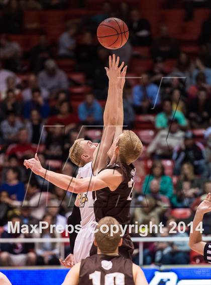 Thumbnail 1 in Lone Peak vs. Davis (UHSAA 5A Semifinal) photogallery.