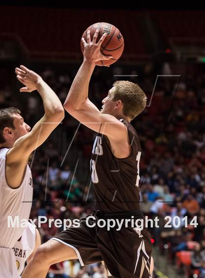 Thumbnail 1 in Lone Peak vs. Davis (UHSAA 5A Semifinal) photogallery.