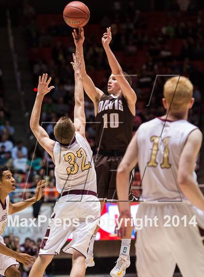 Thumbnail 3 in Lone Peak vs. Davis (UHSAA 5A Semifinal) photogallery.