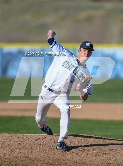 Thumbnail 3 in Regis Jesuit @ ThunderRidge photogallery.