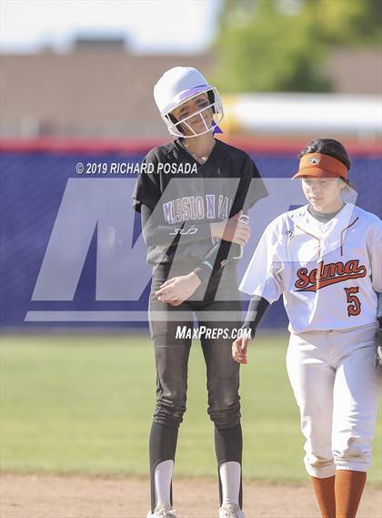 Thumbnail 2 in Mission Oak vs. Selma photogallery.