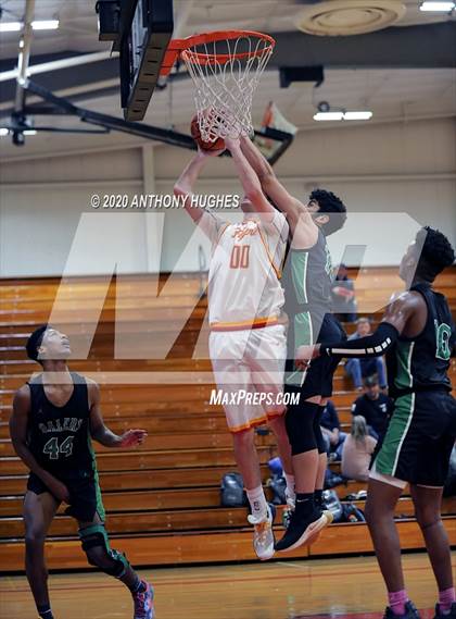 Thumbnail 1 in Farmingdale vs. Chaminade (LUHI Invitational Tournament)  photogallery.